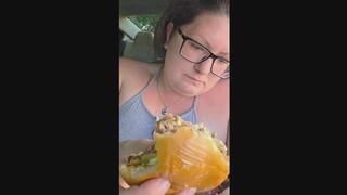 Reina Lokita snacking