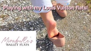 My loosely worn Louis Vuitton Ballerinas swallow dust! (Full HD) Mirabelle´s Ballet Flats