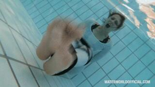 Cute Jeans In The Pool