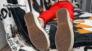 Goddess put her Feet in Dirty Sneakers on the Couch after Workout - Pants Tight sexy Ass, Worship Petite Feet of the Mistress, Smoking in bed, Fetish on Black Bra, Wrinkled Soles of Feet 4k