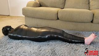 Izzebella Robbins- Sexy Swimsuit Leads to Massive Magic Mummification (MP4 Format)