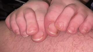 LONG NATURAL TOENAILS GRIP FOOTJOB - FULL HD