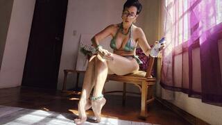 Milah Sublime Crossed Legs session in Green Bikini