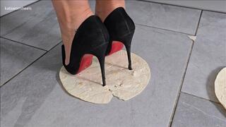 Tortilla Walkover Crush in 5 Different Pair of Shoes - I Rate Each Pair Based on the Marks the Leave