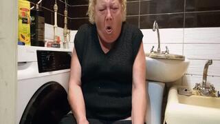 Toilet, cigarettes, cough MP4
