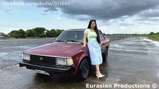 270 - Ella driving on a rainy day