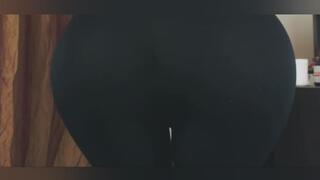 So many farts in leggings and wet and juicy