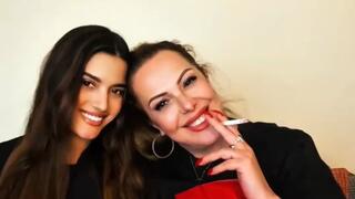 Marlboro girls blackening their lungs