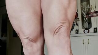 Quads Calves and Barefoot
