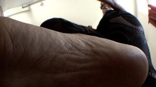 On The Stairs With Shoshanna - Full Movie