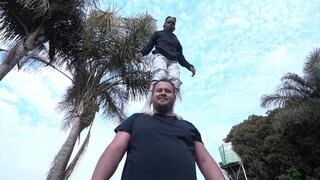 Muscle Giant Elijah & Big Daddy Lift and Carry Harold