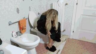 Morning in the toilet 2 WMV (1920x1080) FHD