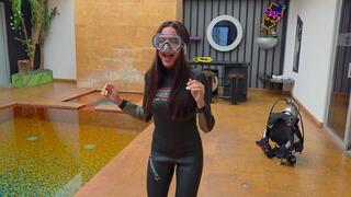 CAMILA INTRO TO SCUBA - SCUBA GEAR FETISH