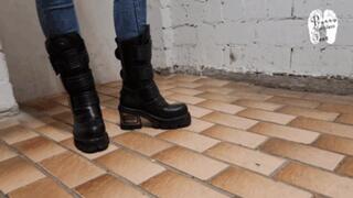 She hates graden gnomes