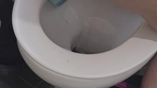 From Sweet to Dirty – Pissing Frontside and Juicy Backside