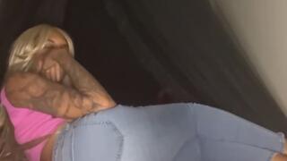 Farts in leggings and jeans with January Vice