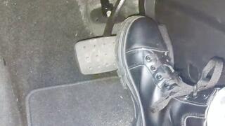 Evalynn in black boots 3