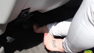 BBW BigTitWhit Pedal Pumping & Cranking Her Lincoln Town Car - HD 1920 x 1080