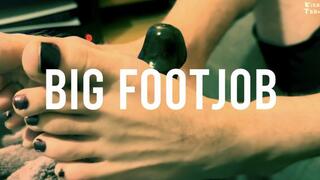 footjob with Hairy Feet Size 44