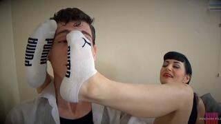 Nyxon & Aiden Tormenting Her Stepbro With Her Smell 720p
