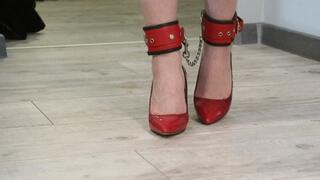 Dipping and Feet play in classic High Heels when my Legs is Bondage