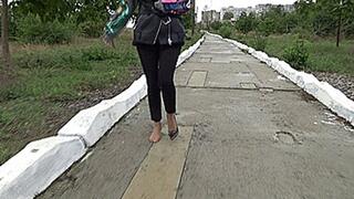 walking without one shoe m