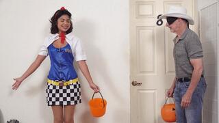 Strip or Treat! - Costumed Cutie Hazel Heart Must Get Naked - MP4 1080p