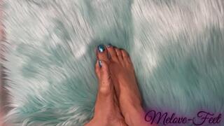Melove Showing her sexy Little Feet with long toes and Blue nail Polish
