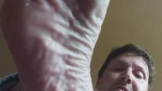 You virgin foot pervert