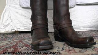 Jerk-off task of the day: Cum on my biker boots, part 13