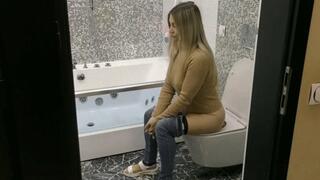 My arse is releasing big brown brownies, you can hear big splashes MP4 HD 720p