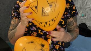 pop more balloons in halooween day