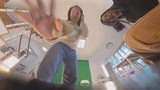 VR360 ERER LELE trampled and humiliated the dwarf on his buttocks