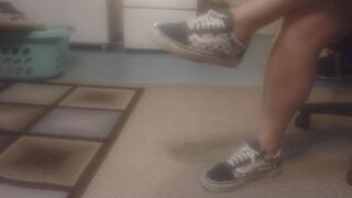Sexy Mexi Toe WIGGLING in Dirty Cummy Vans