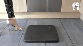 Leather upholstery under HIgh Heels 6