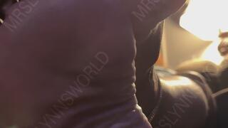 Crossed Soles Gaintess