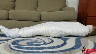 Dakkota Grey - 2,600 Feet Of Rope Leaves Her Helpless (WMV Format)