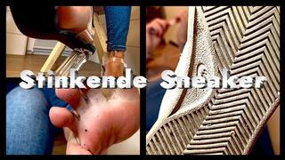 Du wirst meine dreckigen Sneaker reinigen! Dreckige Füße lecken! Intensiver Duft mit Abspritzbefehl!