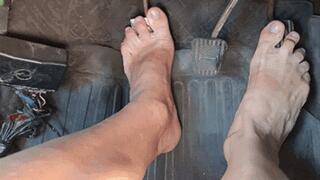 Trying to start my car revving and pedal pumping 2 f