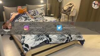 Reading interrupted! amateur WIFE gives hot blowjob and swallows whole load!