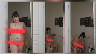 Naked Foot Massage While Sitting On The Toilet