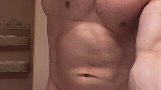 Bodybuilder Shaving, Flexing & Nude – Smooth Muscle Worship