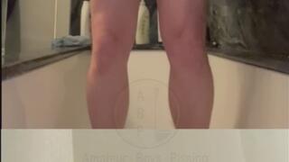 Amateur guy pissing in the bathtub after desperation, and wetting his undies