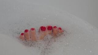 Red hot toes in a red hot bubble bath. Come have a soak with me