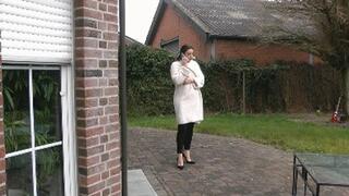 PhoneCallOnSexyHighHeels (MP4)