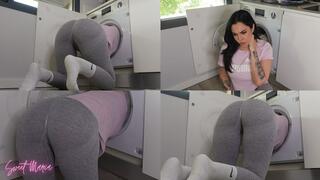 Stuck inside the washing machine! | Sweet Maria