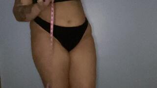 5'2 Underwear Height Comparison