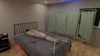 bondage and mummification total tied up