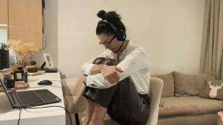 Business meeting and JUICY FARTS in leather pants - WMV