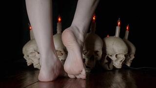 M - Sexy Feet At The Catacombs